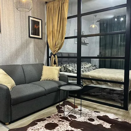 Apartament Lakas A Dunaparton, A Balnanal Budapeszt